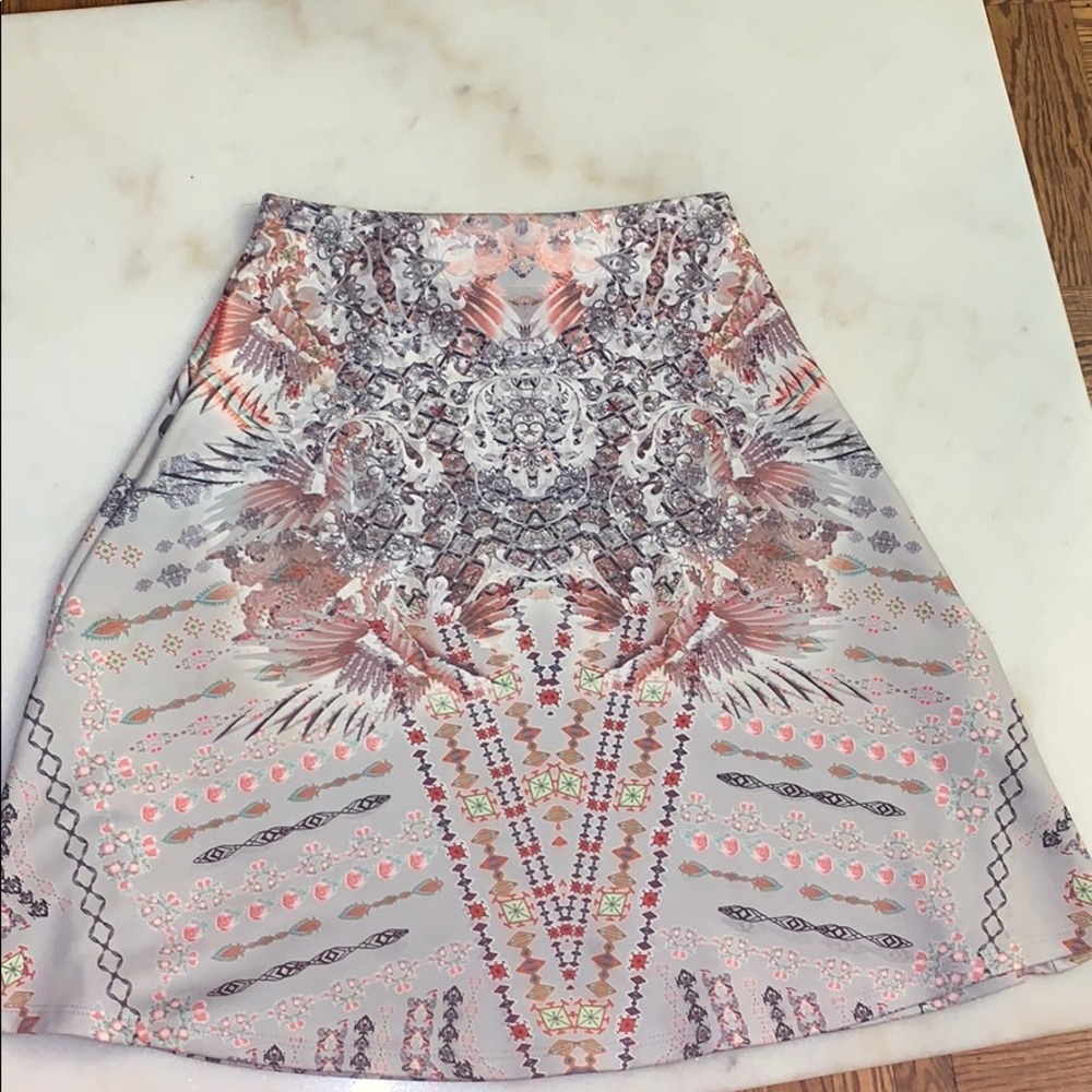 JEWEL DESIGN SKIRT